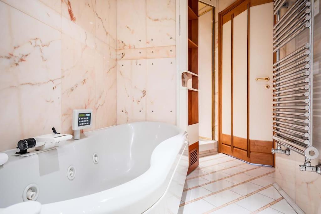 Appartement Luxury Penthouse - Sauna, Garage, Office, Terrace *